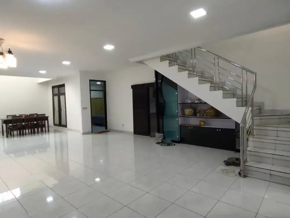 DI JUAL SUPER CEPAT RUMAH TINGGAL SIAP HUNI SUDAH RENOV - SAKURA BANDUNG