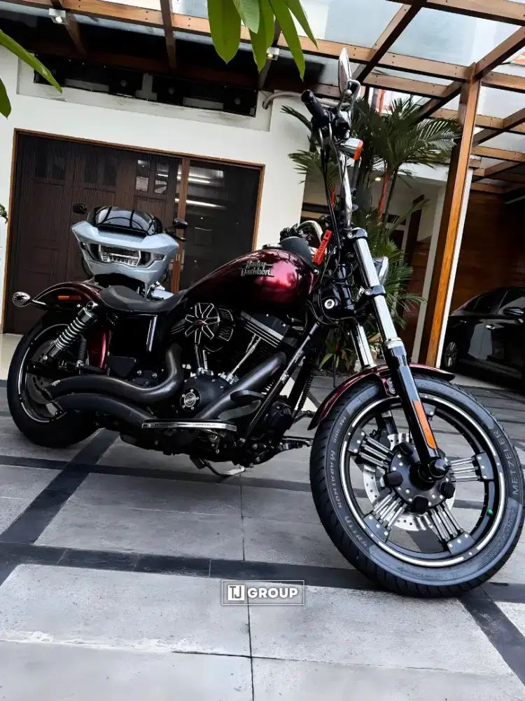 FOR SALE!! Harley Davidson FXDB 2013
