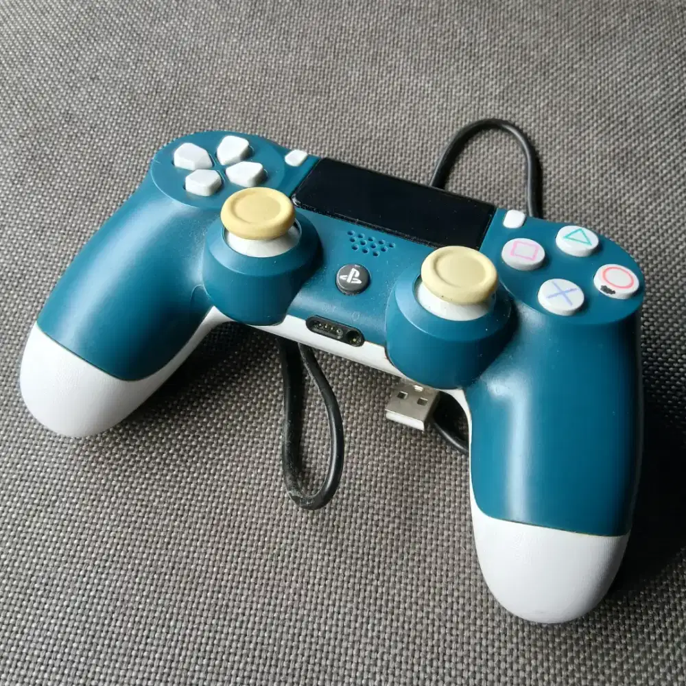 Dualshock 4, Stik PS4, DS4