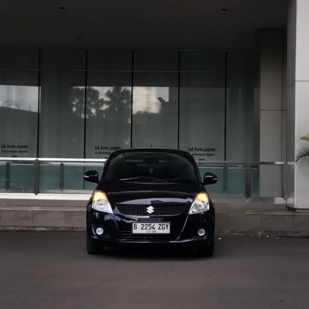 Harga Cash Suzuki Swift GX AT 2014 Matic