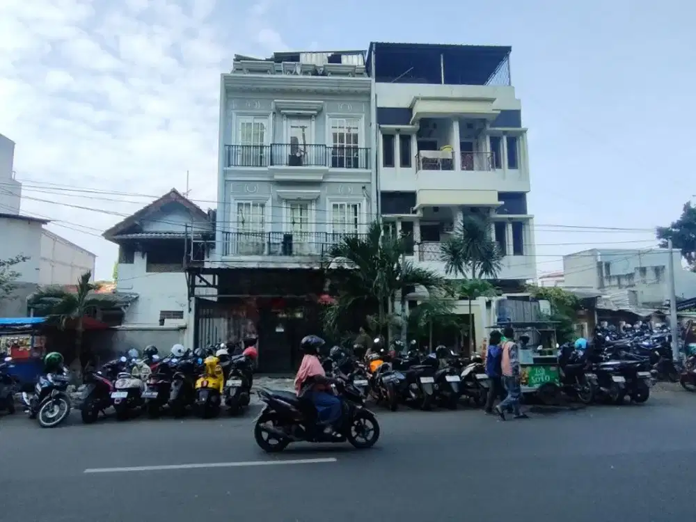 Ruko 3Lt di Apron Timur Kemayoran, Dekat JIEXPO dan Tol Kemayoran