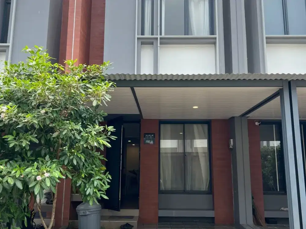 Disewakan Rumah Full Furnished Baru Siap Huni Dekat Tol Aeon BSD