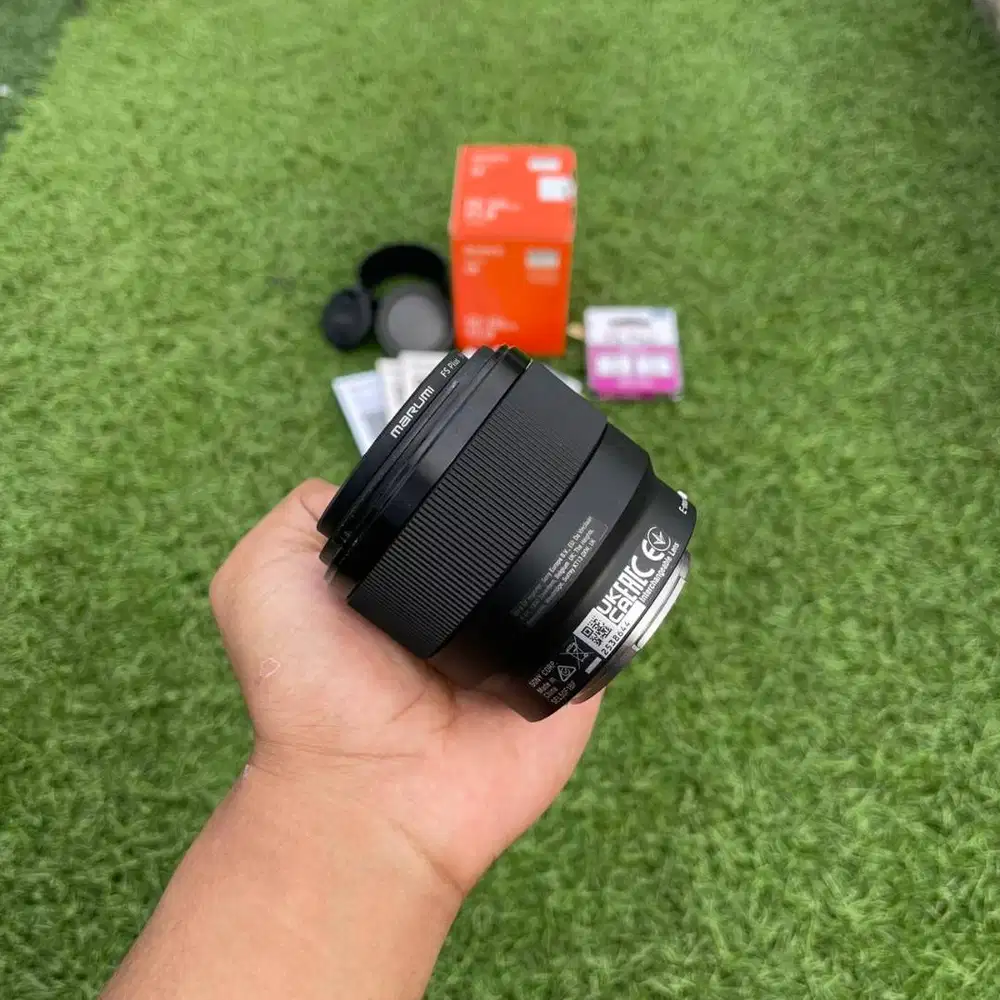 Lensa Sony FE 50mm f1.8 fullset dus box like new