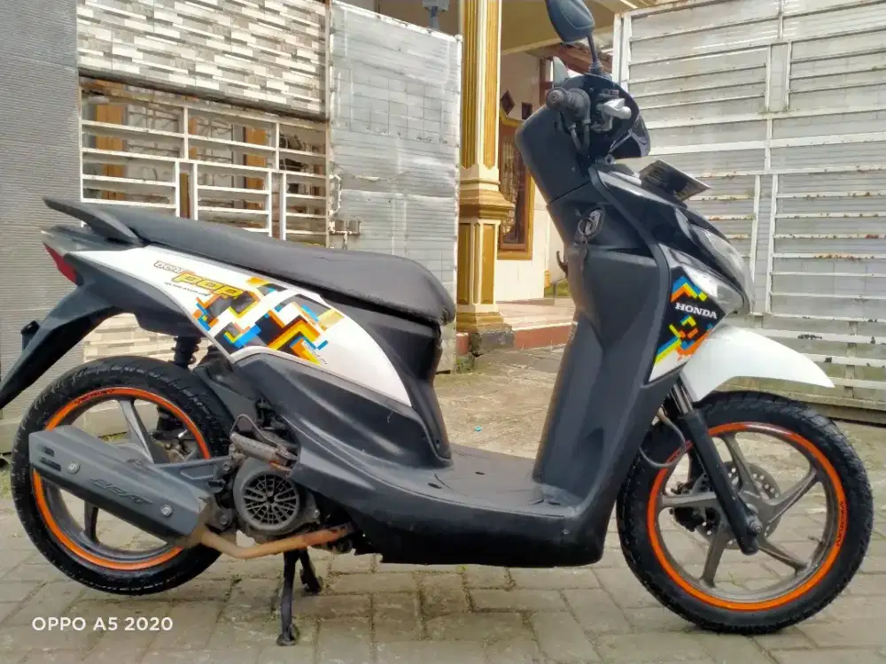 Honda Beat pop injeksi lengkap motor sehat keterangan detail dibawah