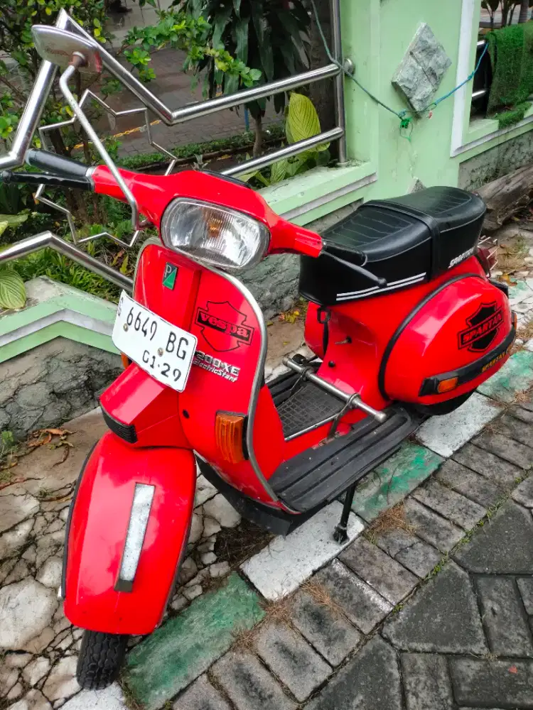 Vespa P200 XE Spartan
