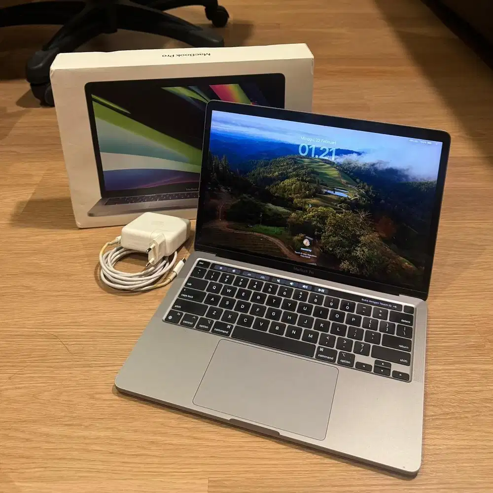 Macbook Pro M1 2020 Touchbar Fullset Charger Box Lengkap