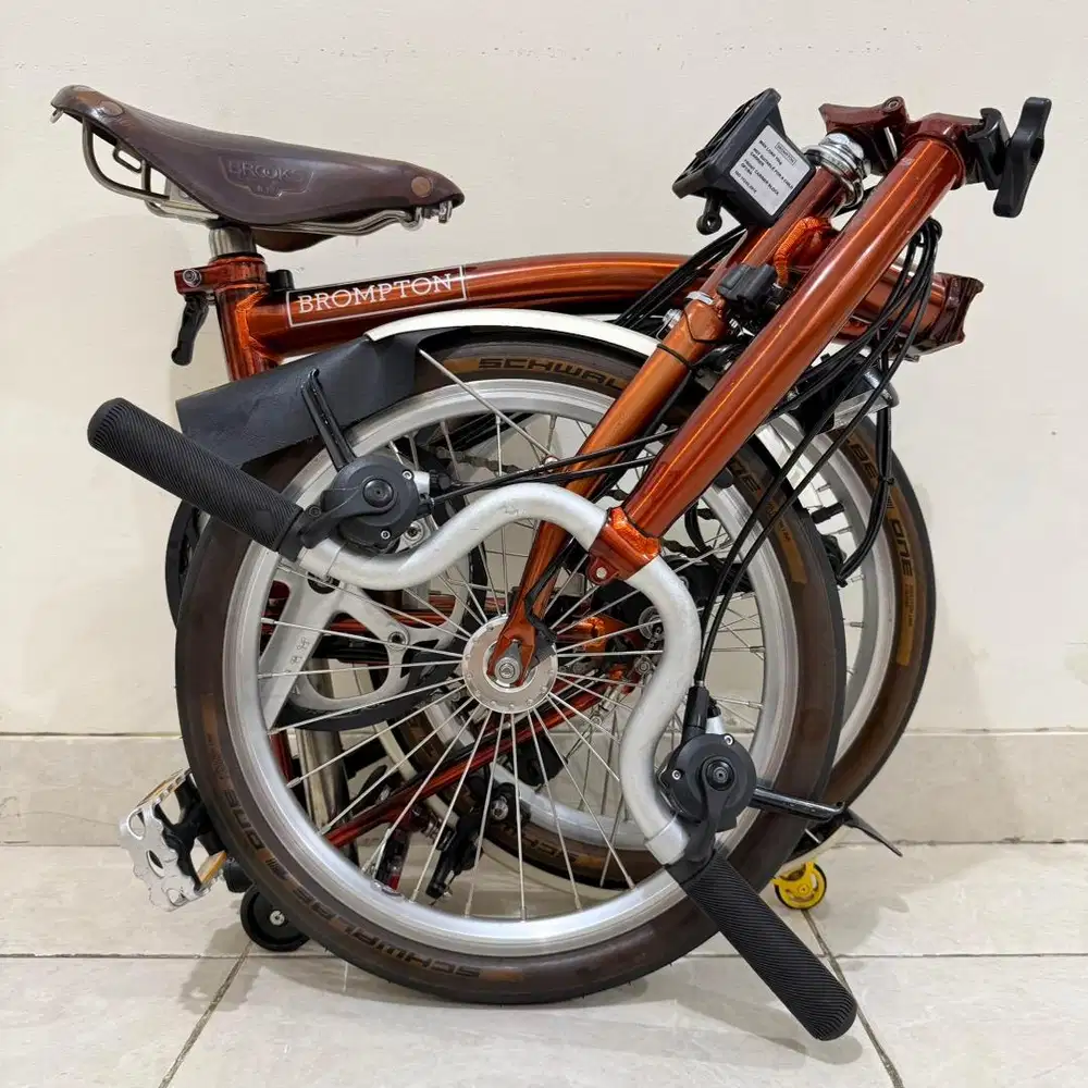 BROMPTON M6Ld FLAME LACQUER 2019 - WITH DYNAMO LAMP