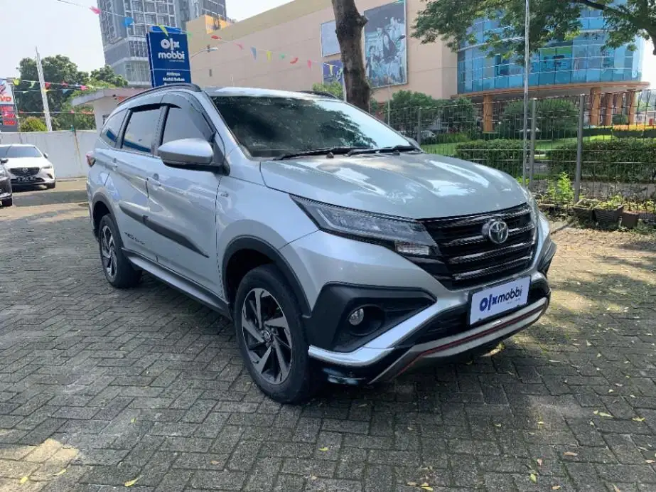 DP MURAH Toyota Rush 1.5 TRD Sportivo Bensin-AT 2018  CPFAB