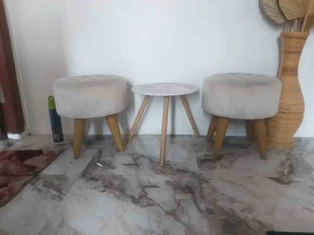 Jual meja kursi bulat kancing