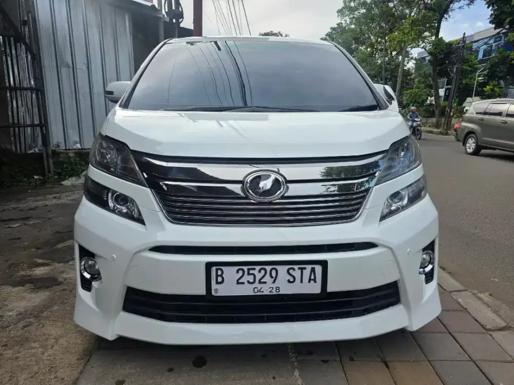 VELLFIRE Z ALPHARD 2.4 AT 2013