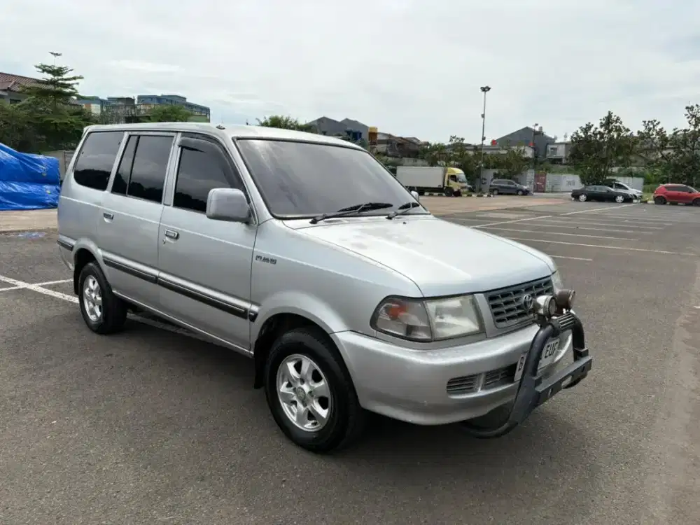 Toyota kijang kapsul Long th2002
