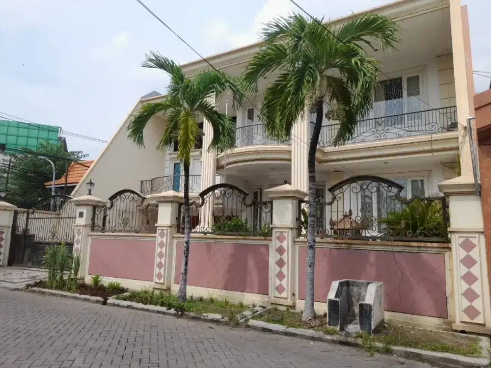 JUAL MURAH RUMAH LUX DHARMAHUSADA INDAH BARAT III, SURABAYA