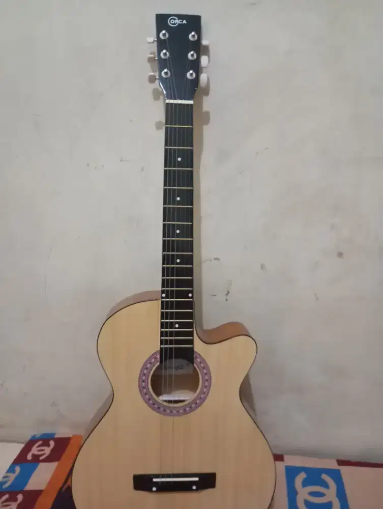 gitar baru akustik