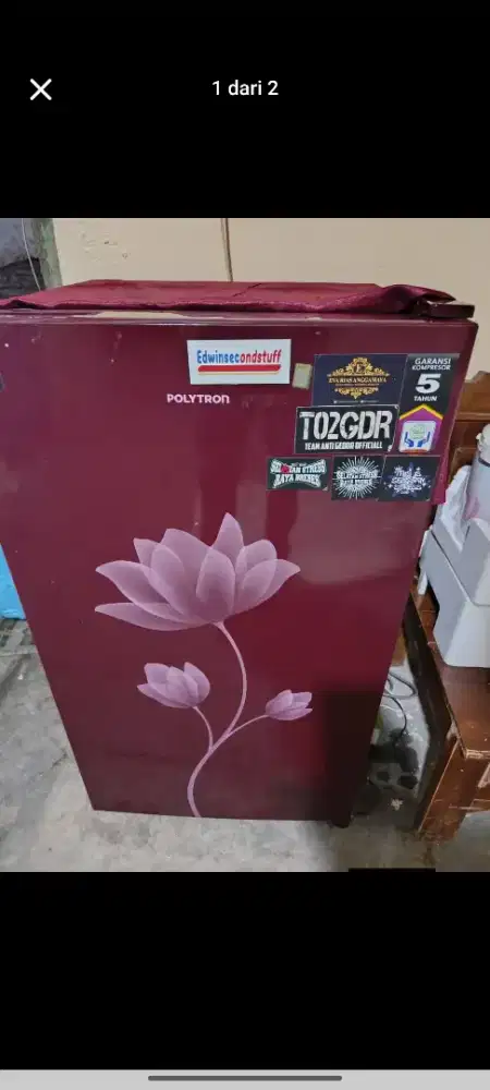 KULKAS POLYTRON