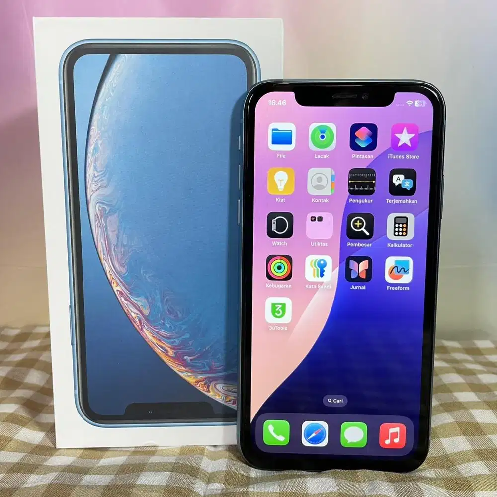 iPhone XR Internal 64GB