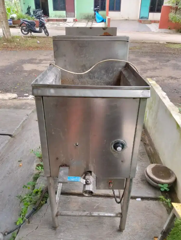 Dijual displayer bekas