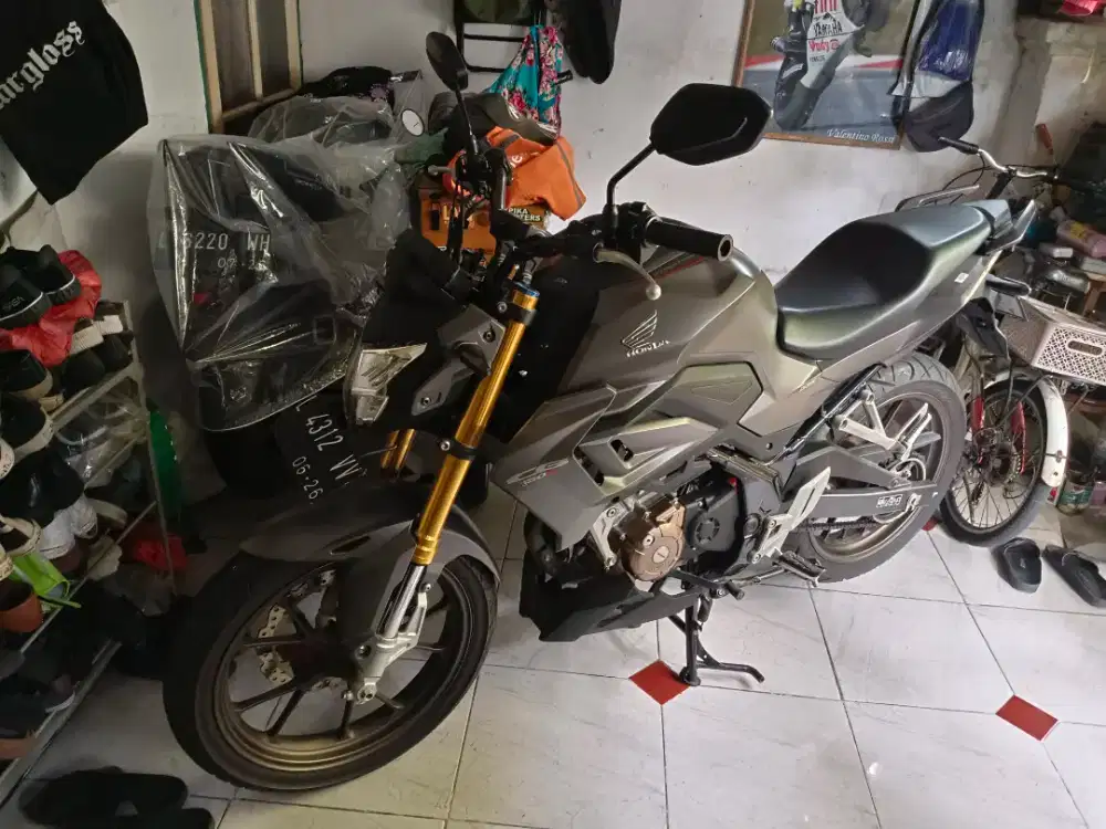 CB150R StreetFire V4