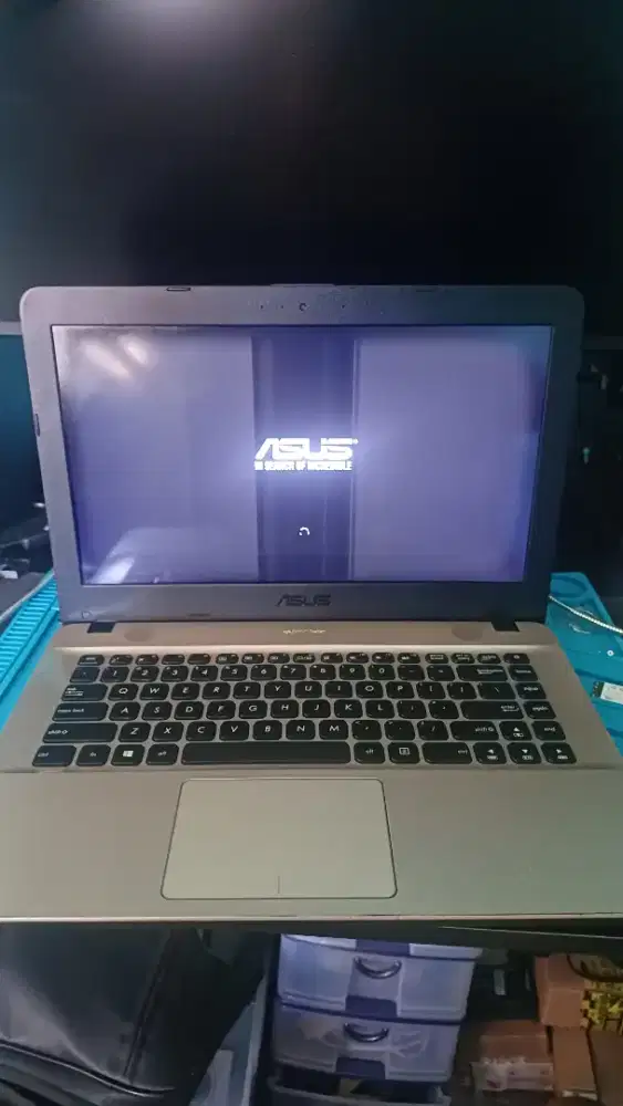 Asus x441ba amd A9/ram 8gb/hdd 1tb