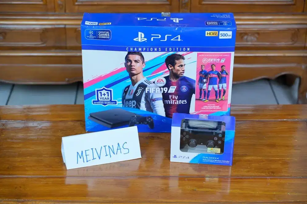 PS4 Slim 500GB Bundle Fifa 19 Full Set Resmi Sony Indo + Dualshock