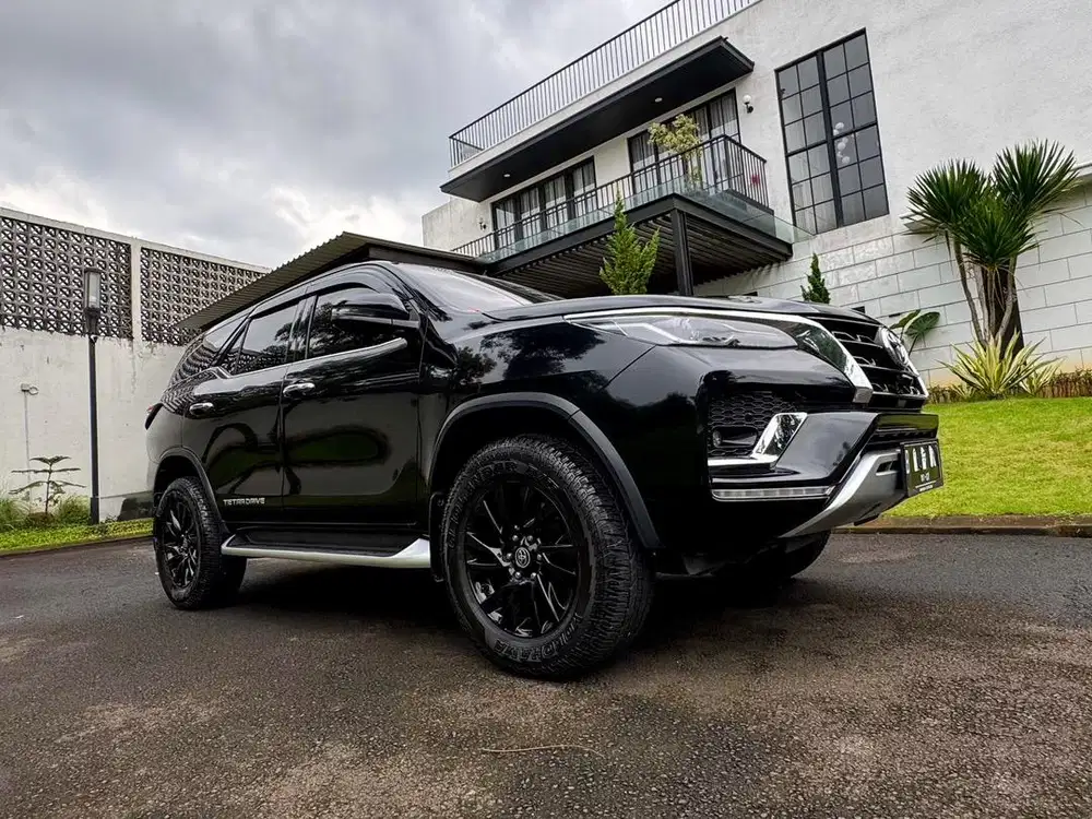 Fortuner 4x4 TETRADRIVE 2.4 A/T, ISTIMEWA