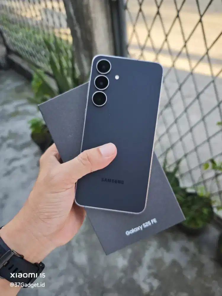 Samsung S25 FE 5G 8/256 Garansi Resmi Oktober 2026