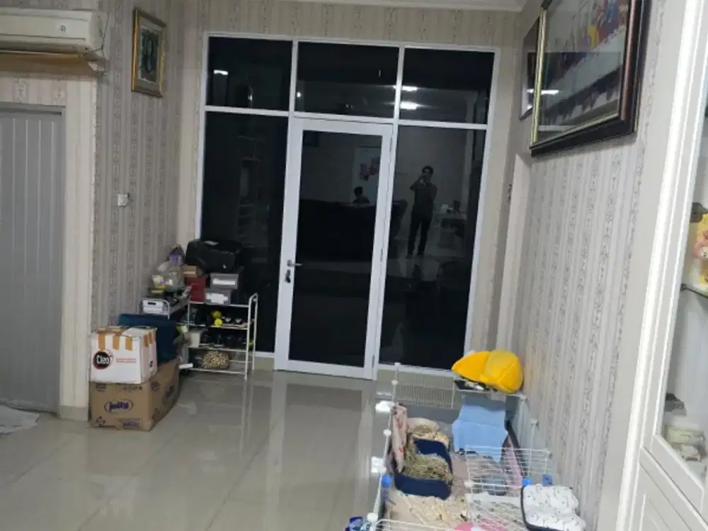 Rumah Daan Mogot Baru 8x18 Jual Cepat Dekat Citra