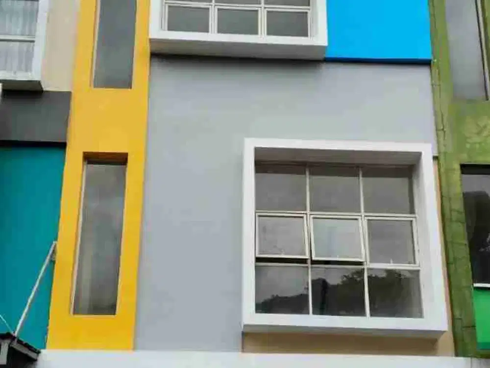 Disewakan Cepat Ruko Arana 2,5 lantai siap pakai di Harapan Indah 2, Bekasi