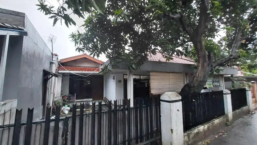 Dijual Rumah + Kontrakan 2 Pintu + 1 Warung (SHM) Pondok Gede, Bekasi