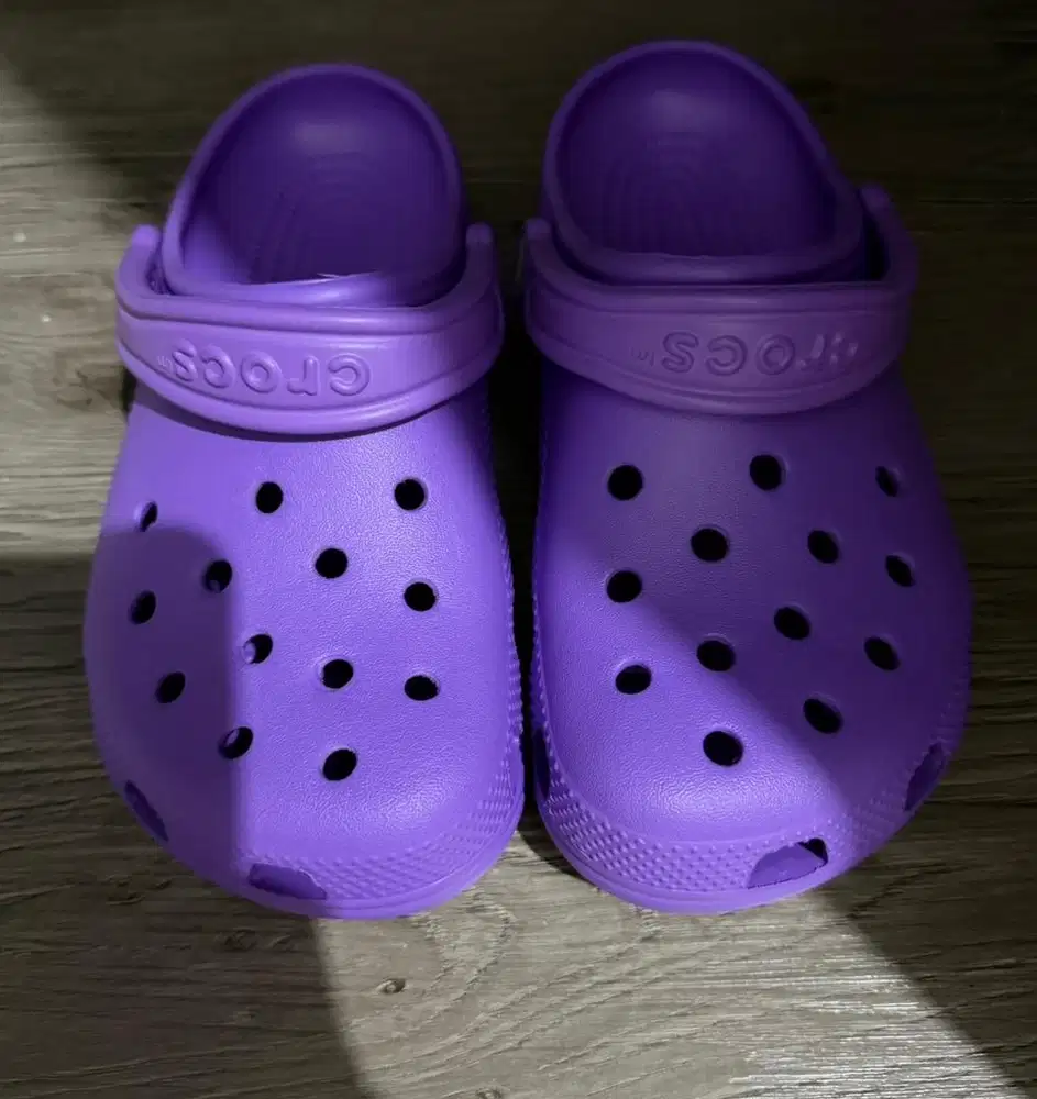 Crocs Galaxy 38 (J5)