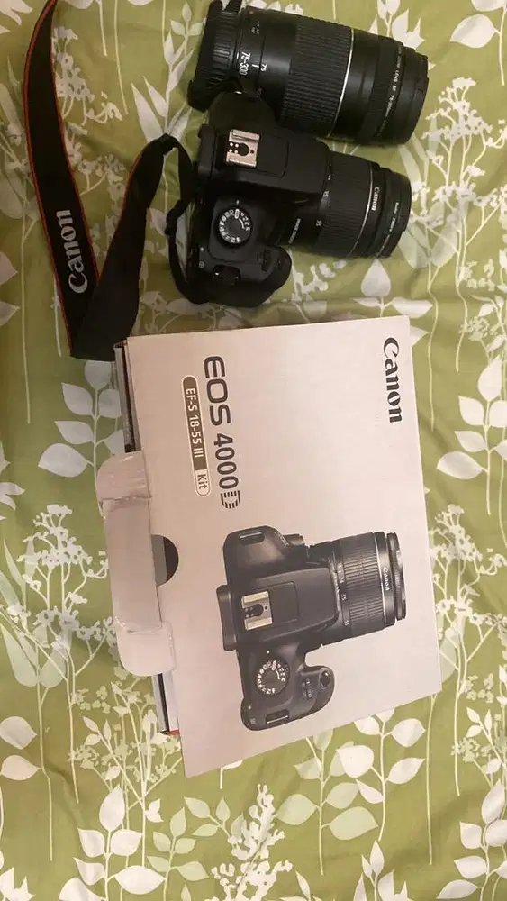 Came canon 40000D dan lensa tele 75-33mm