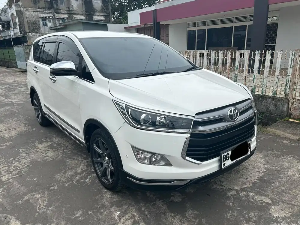 Innova reborn 2.4 V AT Diesel Up Venturer