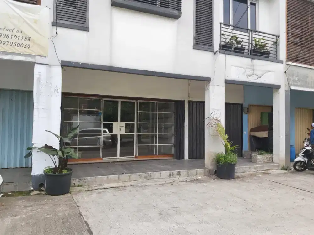 Dijual Ruko 2 Lantai Sudah Renov, Strategis Siap Pakai di Taman Kopo Indah 3 Bandung