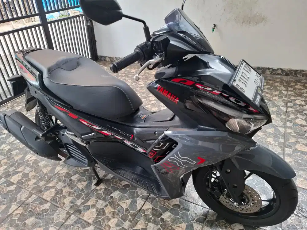 Pajak 1/2027 yamaha aerox 155 VVA LED charger 2025 full Orisinil mulus
