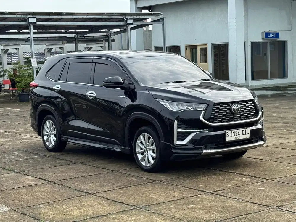 PALING MURAH !! Dp50jt INNOVA ZENIX V HYBRID HV CVT AT 2024 KM31rb!!