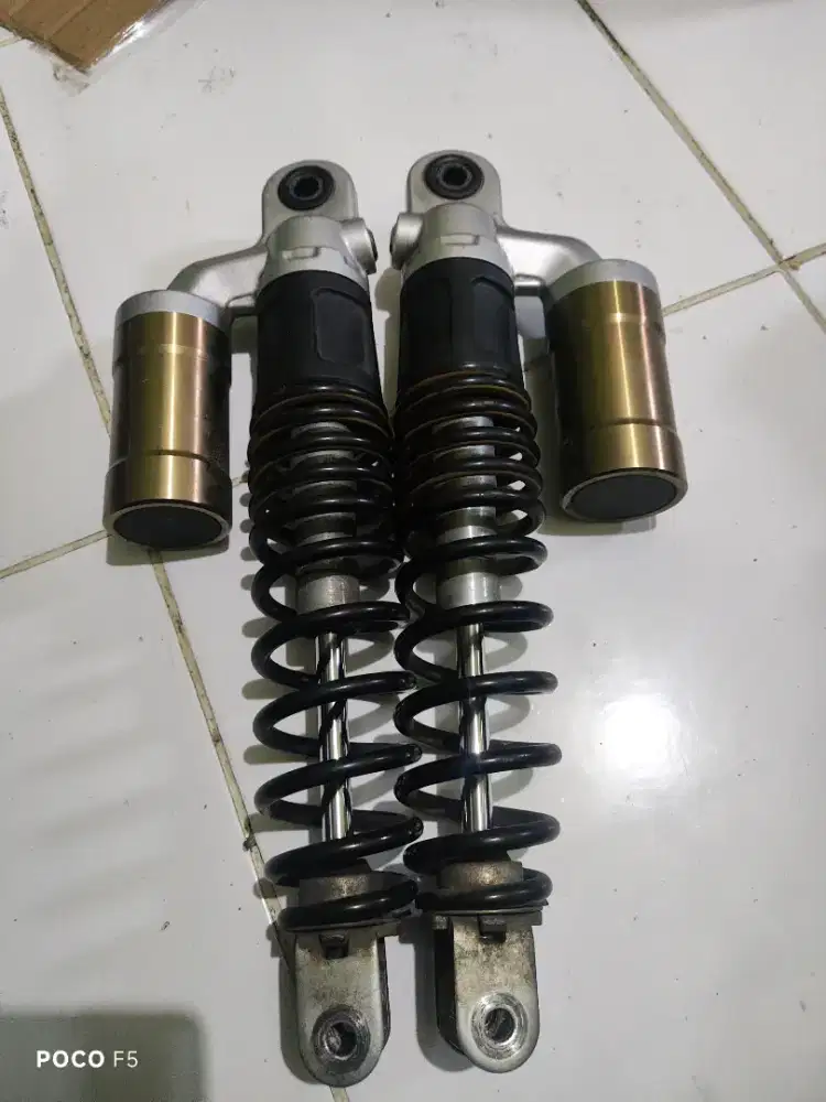 Shock belakang NMax