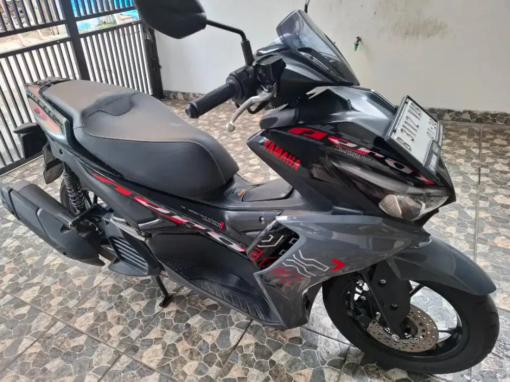 Pajak 1/2027 yamaha aerox 155 VVA LED charger 2025 full Orisinil mulus