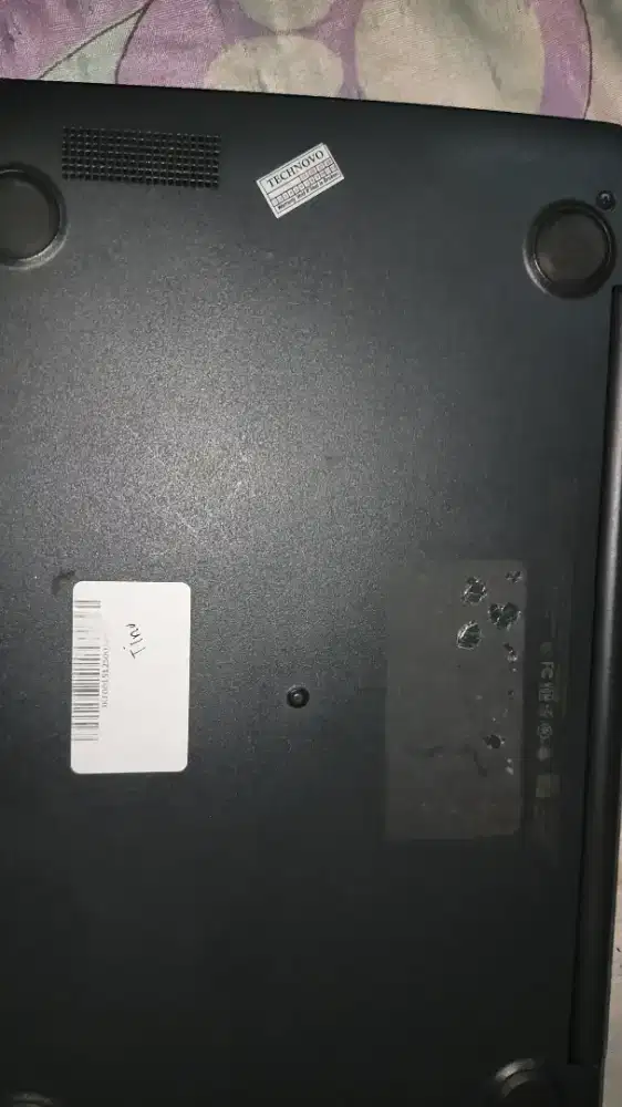 Di jual cepat , laptop merek hp ( chrome book )