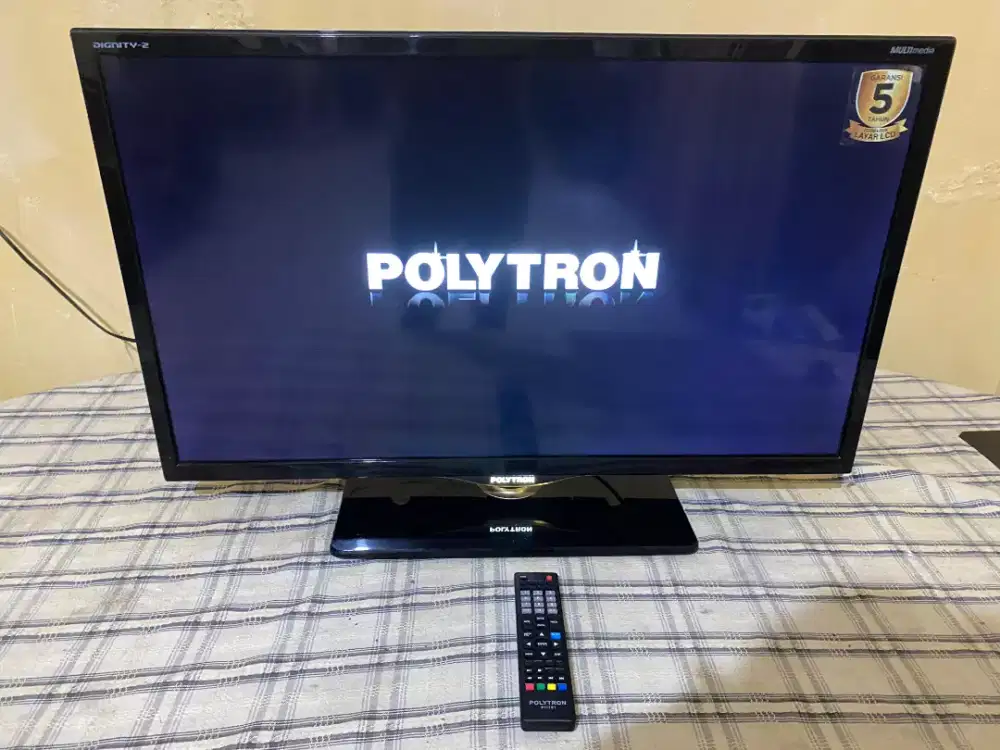 TV DIGITAL POLYTRON 32 INCH NORMAL NOMINUS MULUS PLUS REMOTE & ANTENA