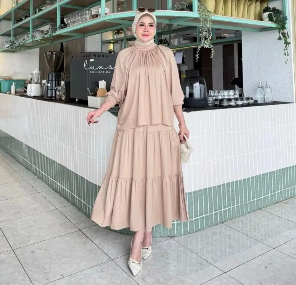 Set baju atas bawah rok