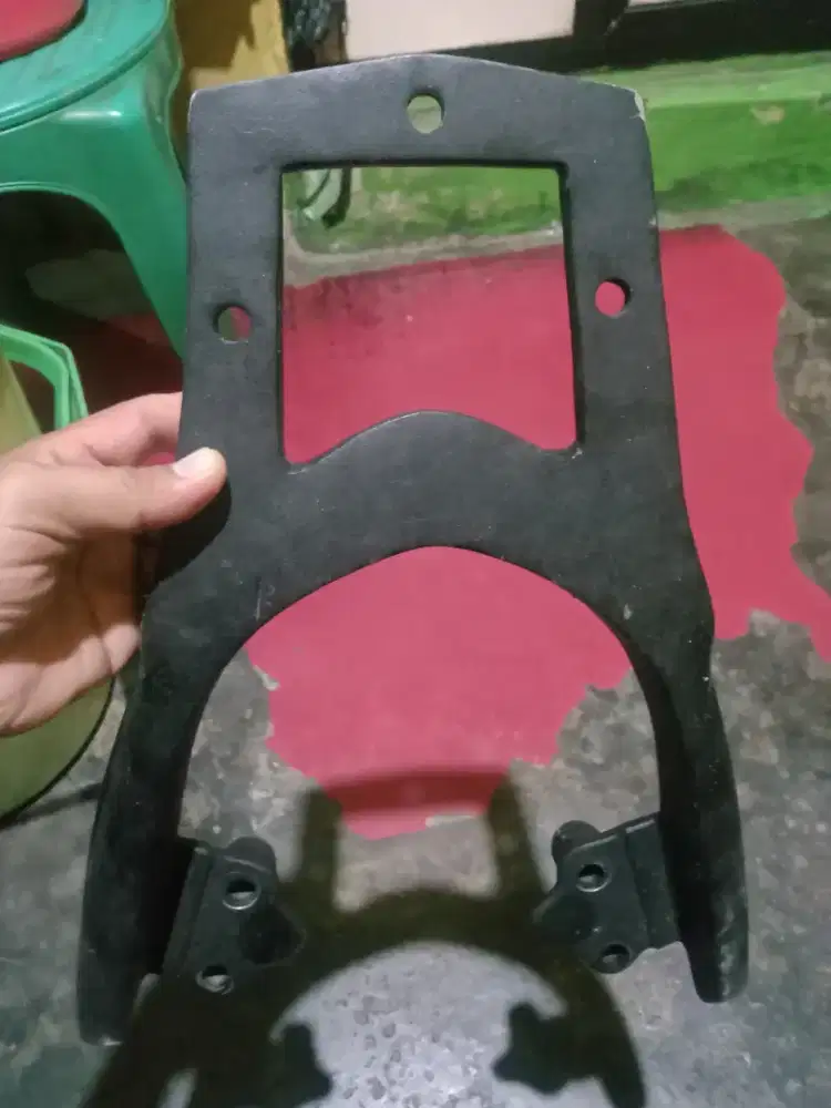 Breket belakang motor Beat Fi kondisi masih mulus