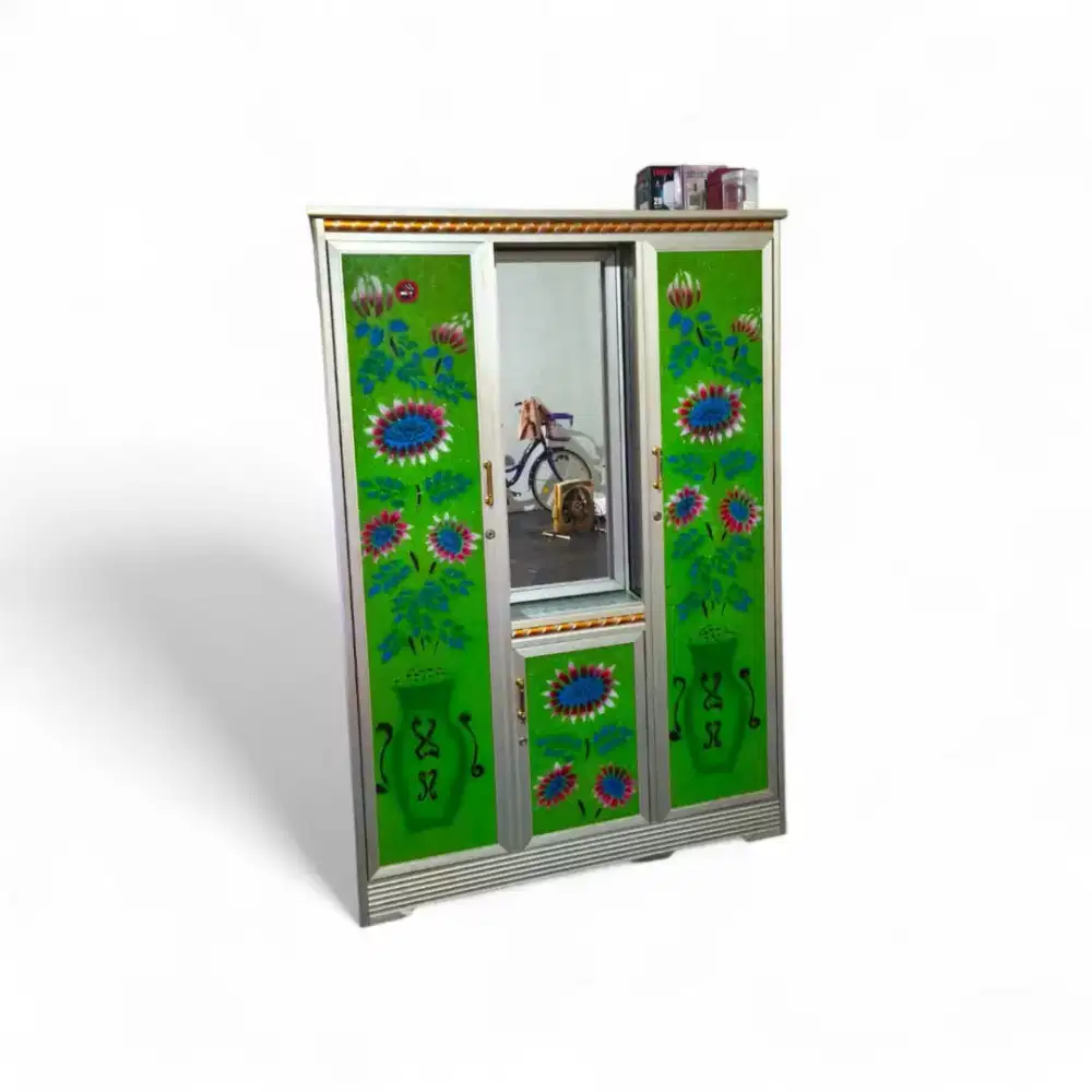 Lemari Pakaian  Aluminium