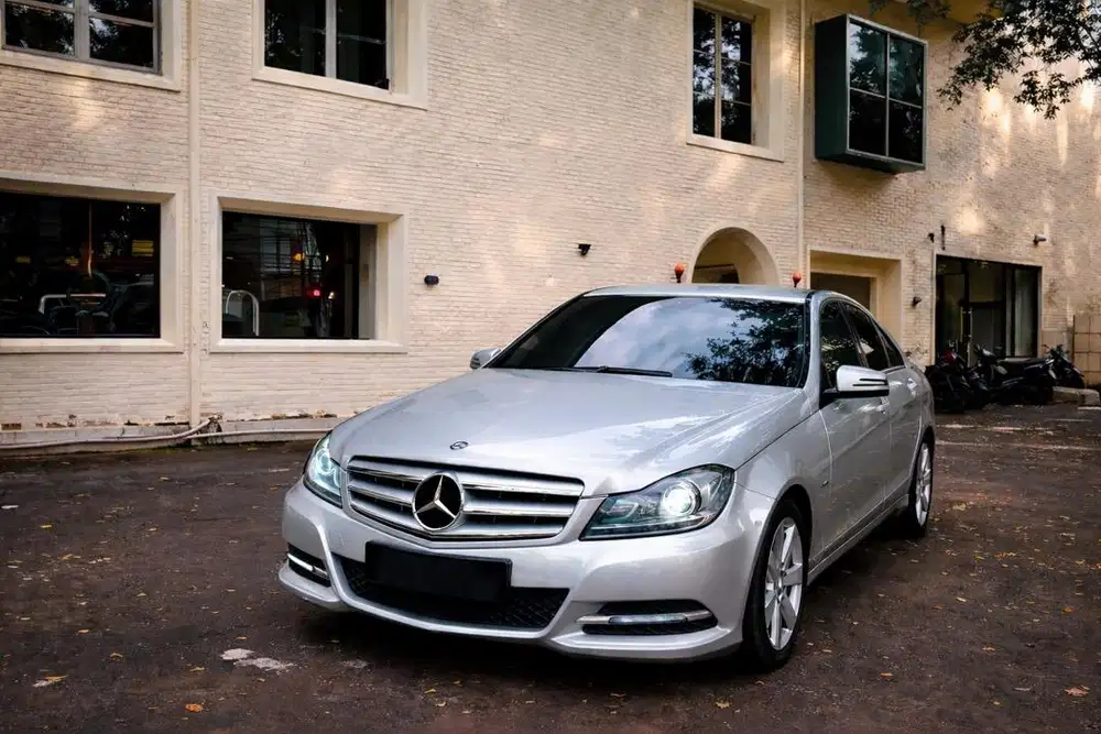 Mercedes w204 C200 mercy harga honda Brio toyota Agya avanza murah