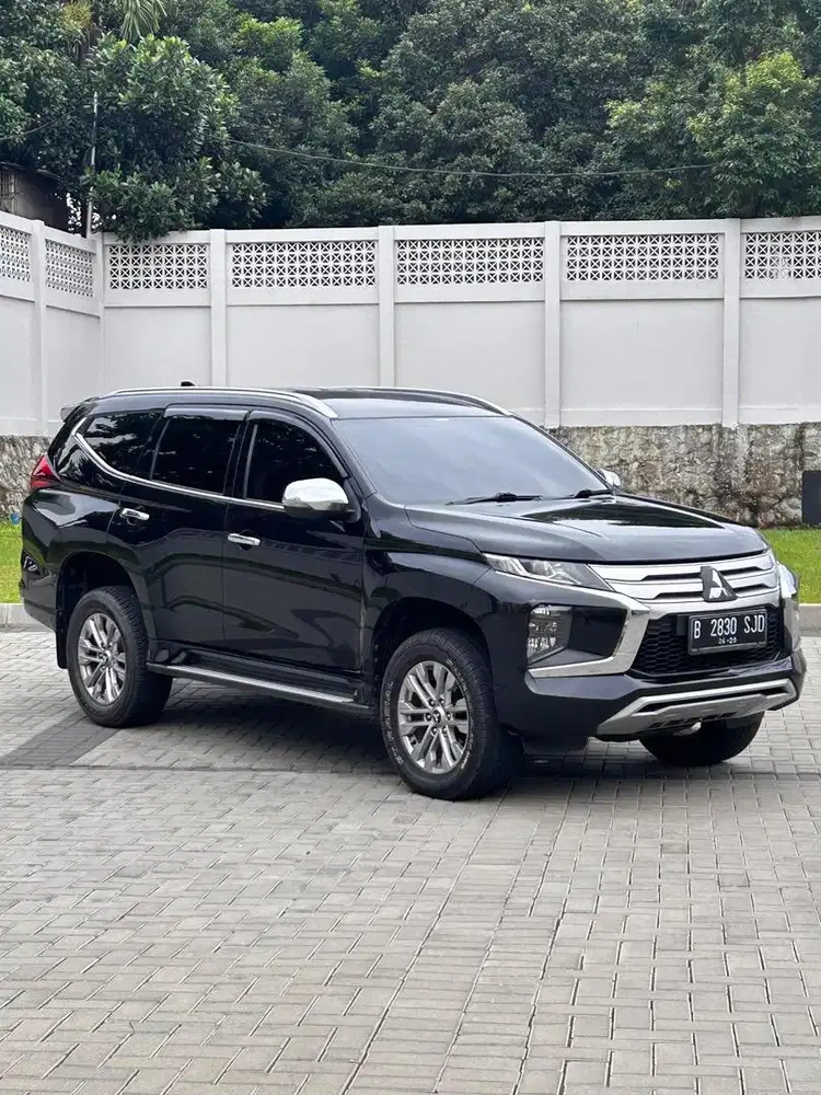 Istimewa Mitsubishi Pajero Exceed Non Sunroof AT Diesel 2021 Hitam
