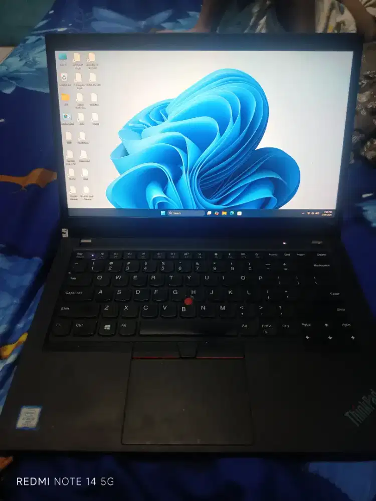 Laptop Lenovo Thinkpad T490 Touchscreen Oke banget