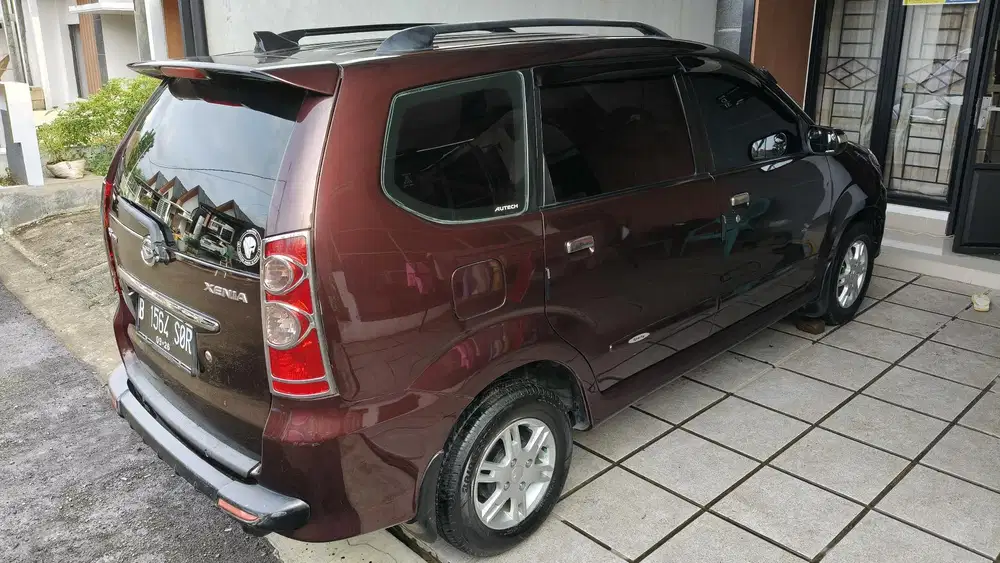 Daihatsu Xenia 2011 Bensin