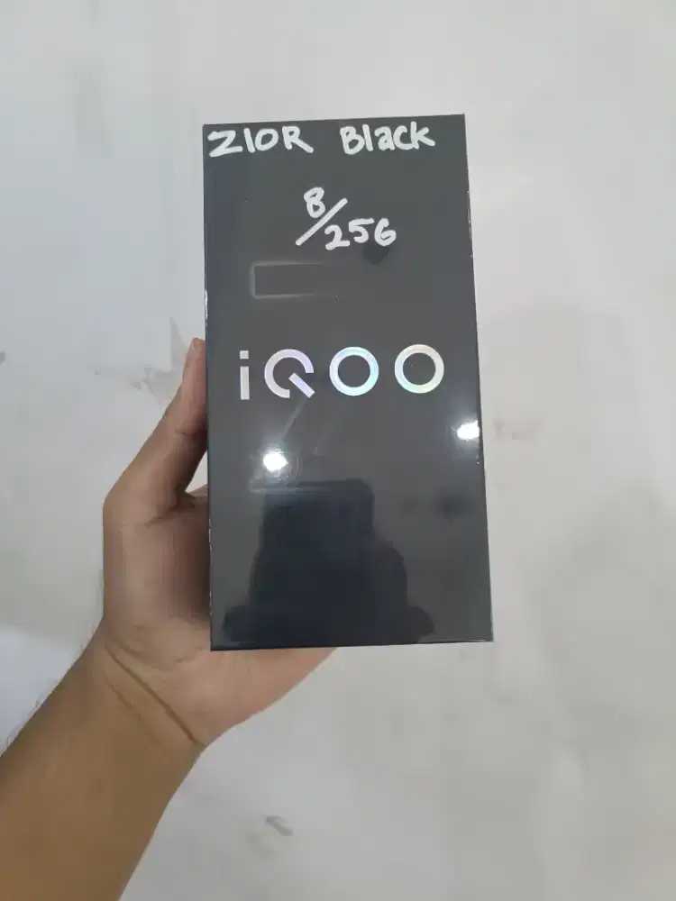 Iqoo Z10R 5g 8/256 Newwww