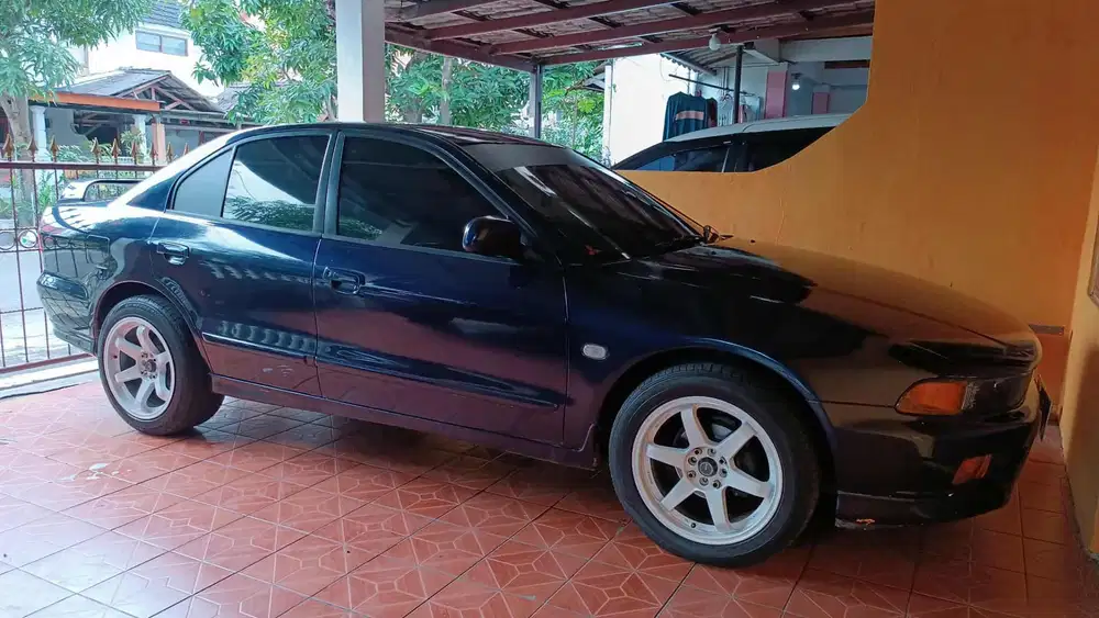 Mitsubishi Galant hiu V6 1998 matic