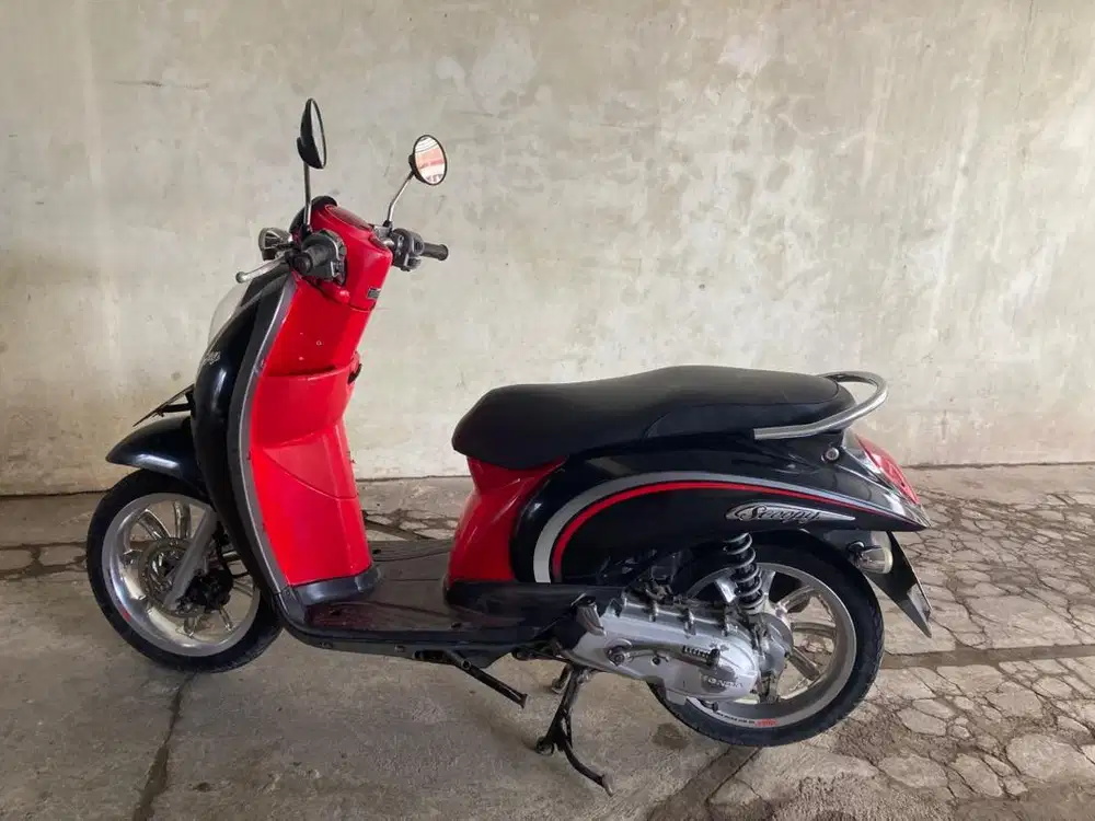 Scoopy 2012 lengkap