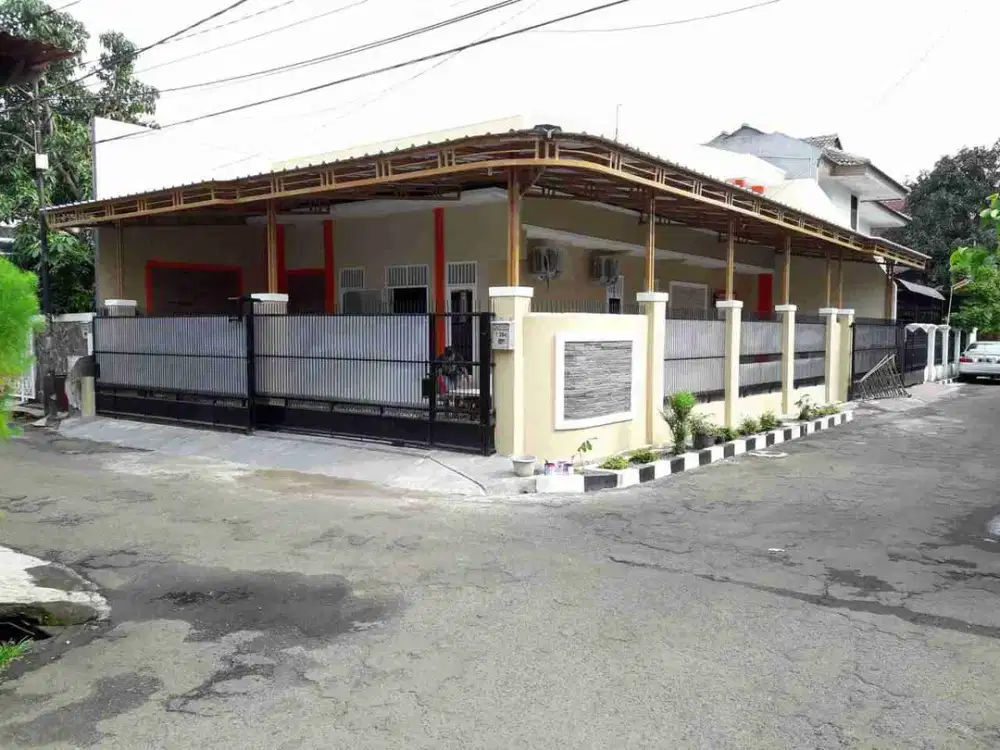 Dijual Rumah Hoek – Buaran Indah, Klender