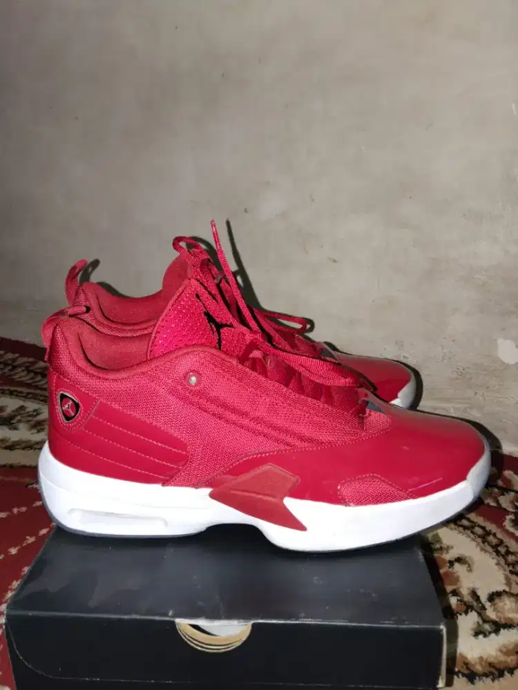 Nike Jordan Max Aura 6 Kondisi Like New